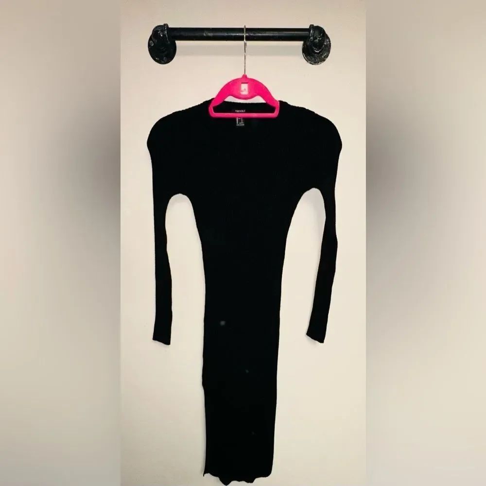 Forever 21 Black Crewneck Fitted Sweater Dress
